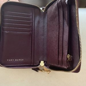 Tory Burch wallet